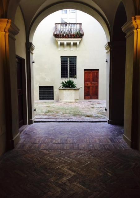 Antica Foligno 1600 Magic Apartment Kültér fotó
